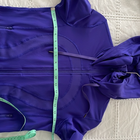 Lululemon hooded zip up - Picture 6 of 6